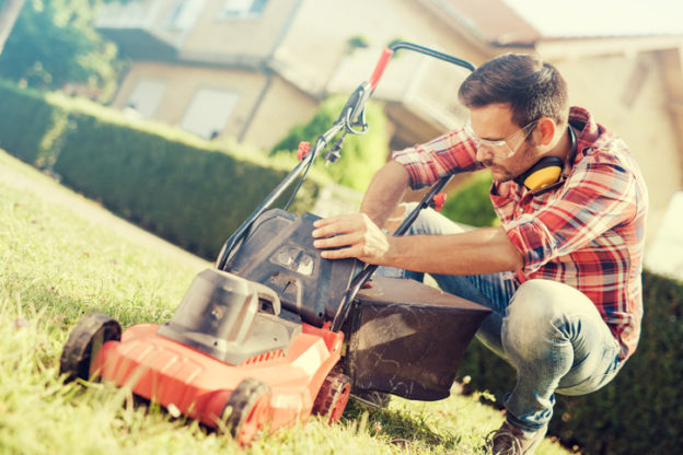 Lawn Mower Maintenance Tips