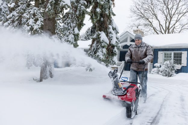 4 Benefits of Having A Snow Blower This Winter